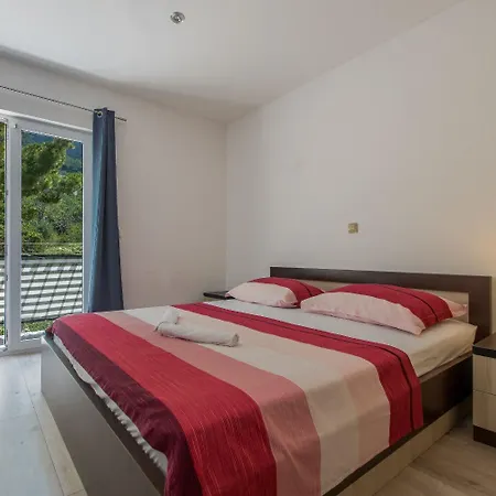 Vese Apartman *